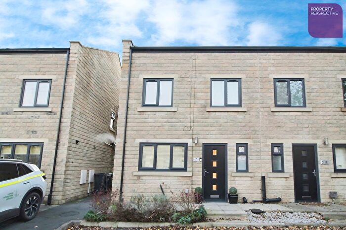3 Bedroom Property For Sale In Willow Street, Cleckheaton, BD19
