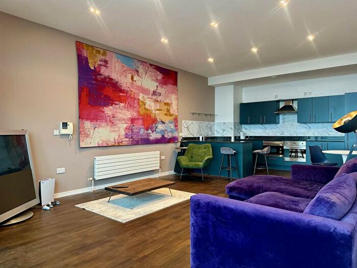 3 Bedroom House To Rent In Degrees North, Newcastle City Centre, NE1