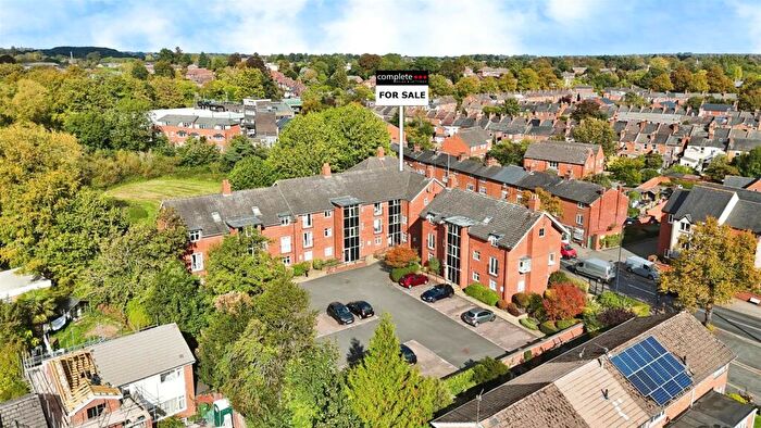 2 Bedroom Apartment For Sale In Woodville Court, Coventry Road, Warwick, CV34