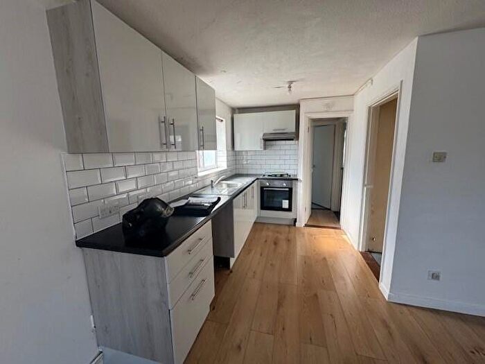 1 Bedroom Flat To Rent In Hamilton House, Portsmouth, PO1