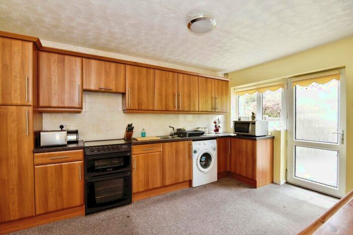 2 Bedroom Bungalow For Sale In Wordsworth Way, Alsager, Stoke-on-Trent, Cheshire, ST7