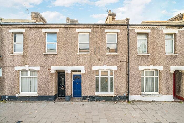 1 Bedroom Flat For Sale In Haydons Road, Wimbledon, SW19