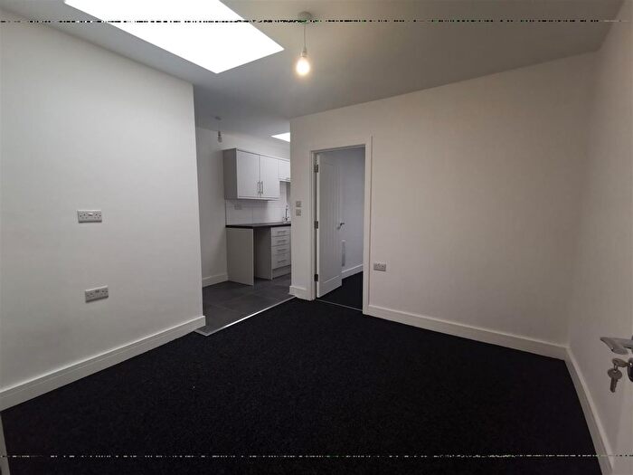 1 Bedroom Flat To Rent In Charles Street, Walsall, WS2