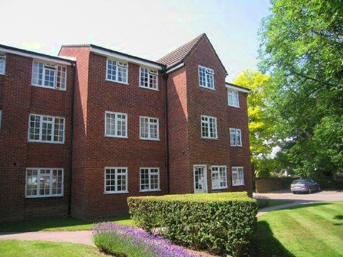 1 Bedroom Flat To Rent In Ravenscroft Court, Horsham, RH12