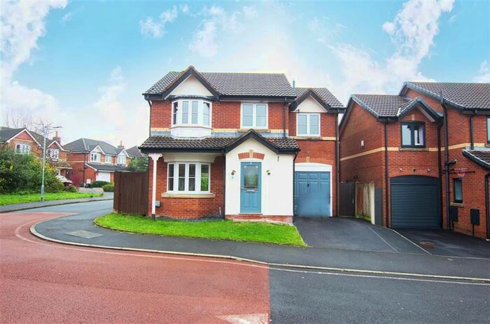 4 Bedroom Detached House To Rent In Higherbrook Close, Horwich, Bolton BL6