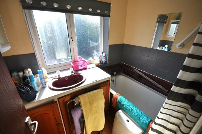 3 Bedroom Terraced House For Sale In Alwyn Road, Thorne, Doncaster, DN8