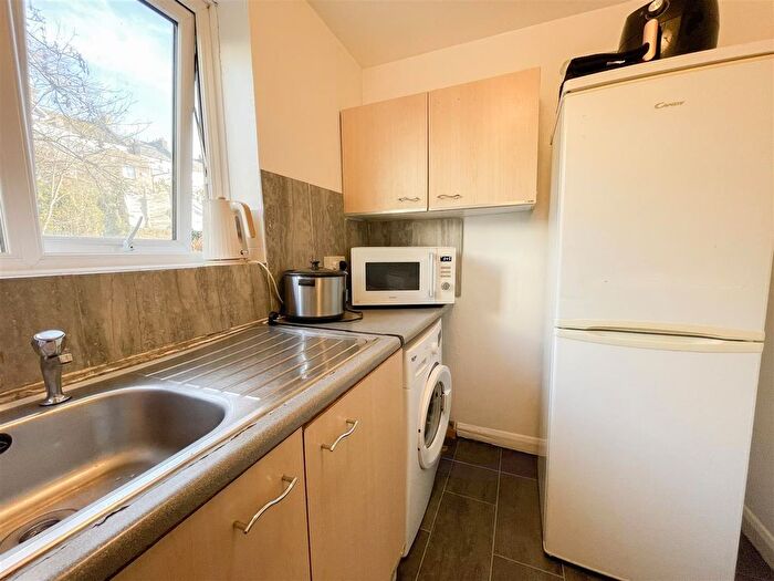 1 Bedroom Flat To Rent In Kenilworth Road, St Leonards On Sea, TN38