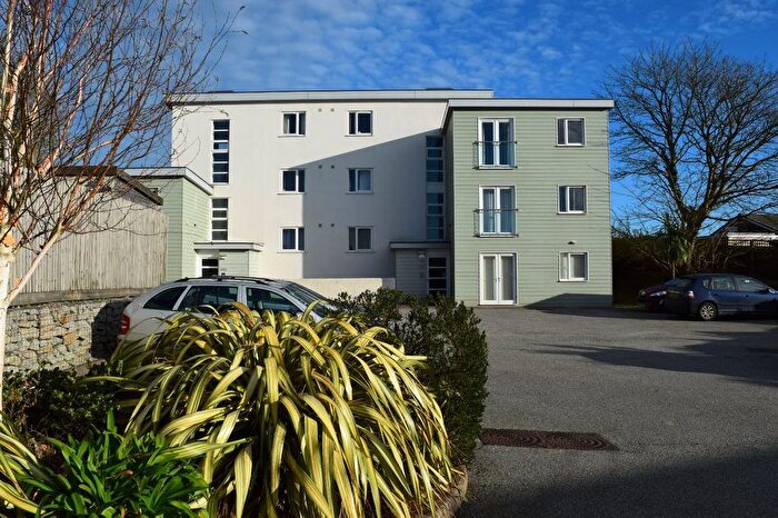 1 Bedroom Flat For Sale In Strawberry Lane, Redruth, Cornwall, TR15