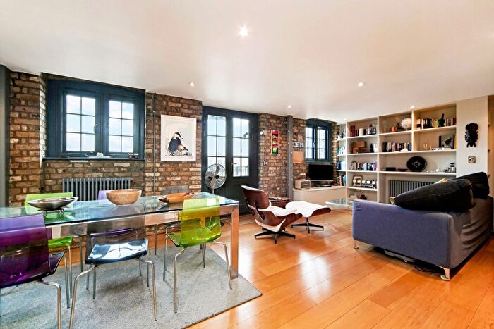 2 Bedroom Flat To Rent In Bermondsey Wall West, London, SE16