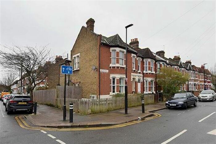 1 Bedroom Studio To Rent In Chester Road, London N17