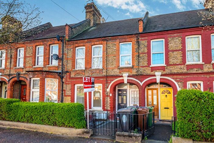 2 Bedroom Flat To Rent In Diana Road, London, E17