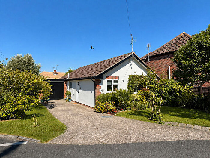 2 Bedroom Detached Bungalow For Sale In Summerhill Drive, Felpham, PO22
