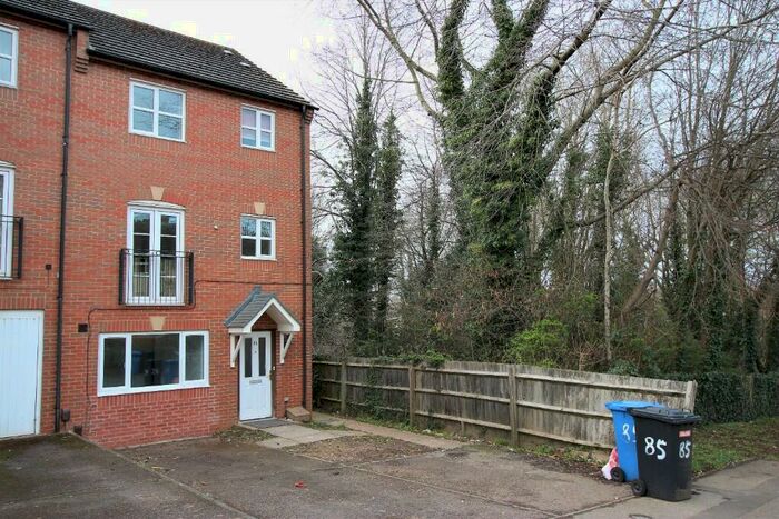 1 Bedroom House Of Multiple Occupation To Rent In Union Street, Kettering, Northamptonshire, NN16