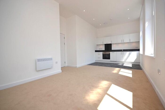 2 Bedroom Apartment To Rent In High Street, Reading, RG1