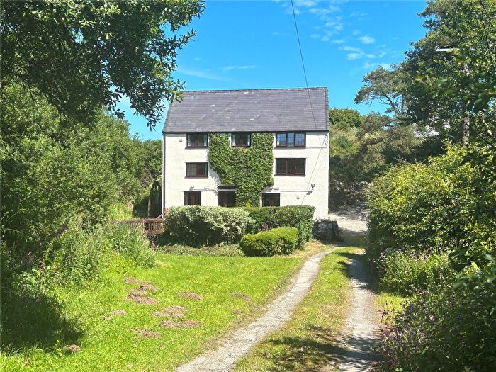 5 Bedroom Detached House For Sale In Bodffordd, Llangefni, Isle Of Anglesey, LL77
