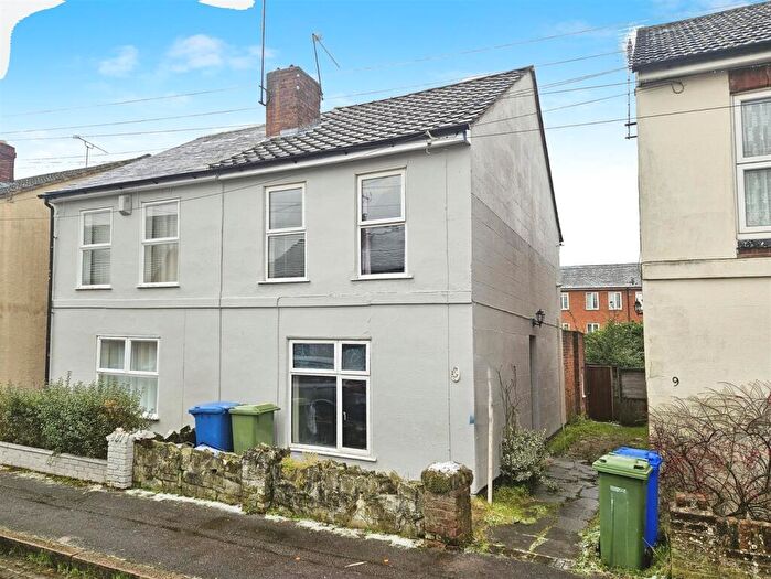 3 Bedroom Semi-Detached House To Rent In Vine Street, Aldershot, GU11