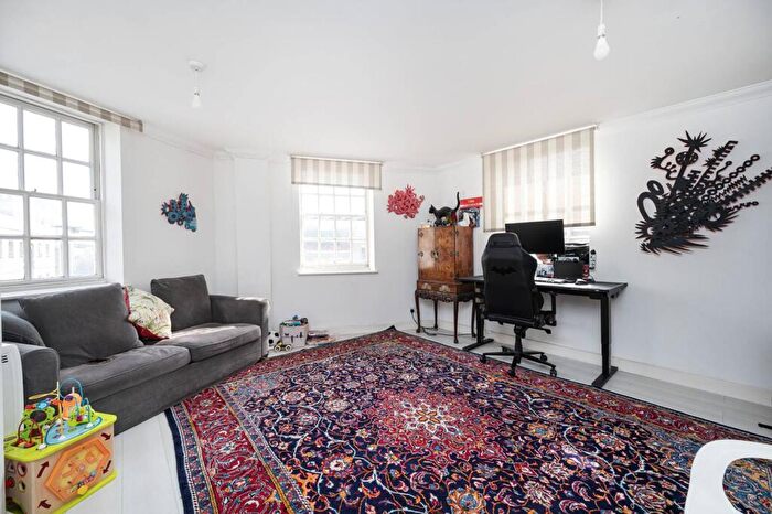 1 Bedroom Flat For Sale In Commercial Street, Spitalfields, London, E1