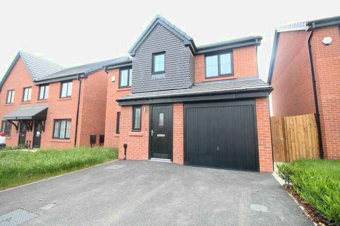 4 Bedroom Detached House To Rent In Silk Mill Street, Worsley, Manchester, Greater Manchester, M28