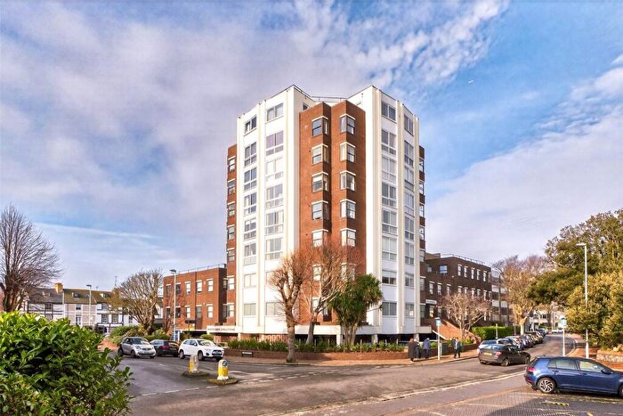2 Bedroom Flat For Sale In Arundel Lodge, , Shelley Road, Worthing, BN11