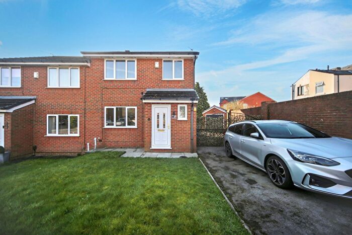 3 Bedroom Semi-Detached House For Sale In Bolton Street, Ashton-In-Makerfield, WN4