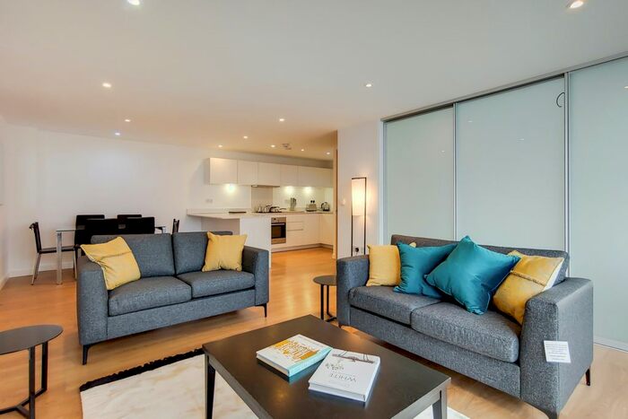 4 Bedroom Flat To Rent In Hudson House, Bow, E3