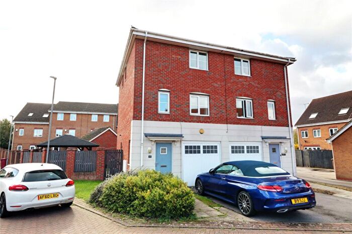 3 Bedroom Semi Detached House For Sale In Whimbrel Chase, Scunthorpe, Lincolnshire, DN16