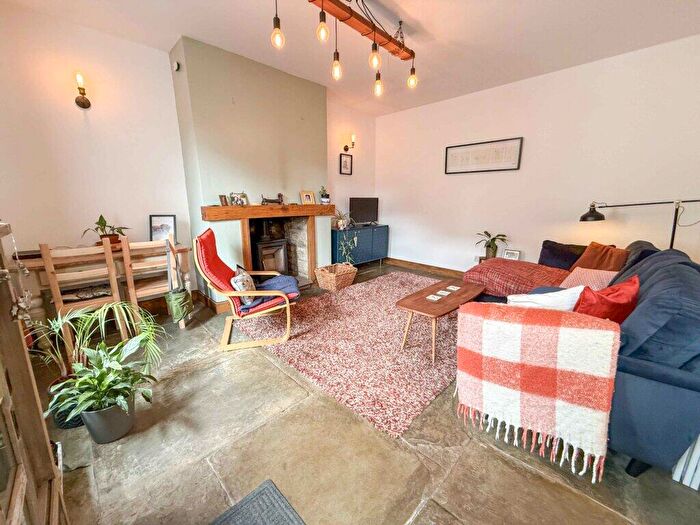 2 Bedroom Terraced House For Sale In Waterbarn Lane, Stacksteads, Rossendale, OL13