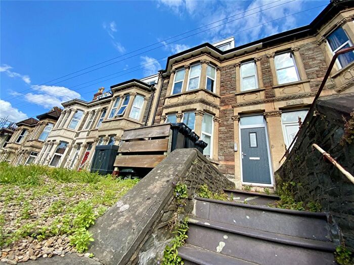 2 Bedroom Flat To Rent In Bath Road, Bristol, BS4