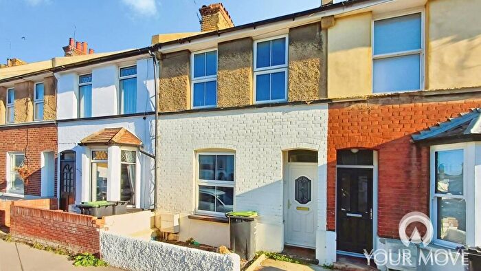 3 Bedroom Terraced House To Rent In Lynton Road South, Gravesend, Kent, DA11