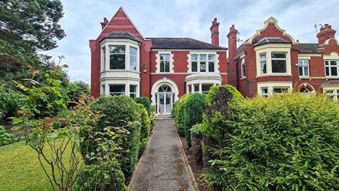 5 Bedroom House To Rent In Town Moor Avenue, Doncaster, DN2