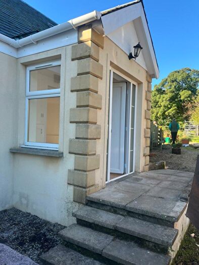 1 Bedroom Semi-Detached Bungalow To Rent In Auchendores Cottage Finlaystone Road, PA13