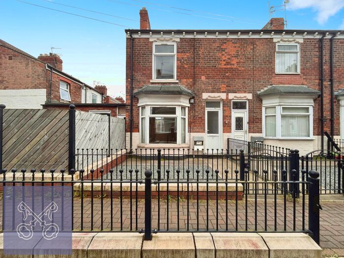 2 Bedroom End Of Terrace House To Rent In Madoline Grove, Estcourt Street, Hull, East Yorkshire, HU9