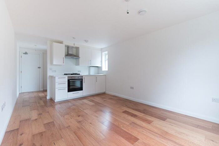 Flat To Rent In Lordship Lane East Dulwich, SE22