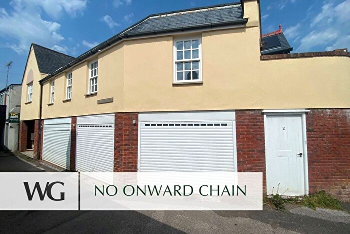 3 Bedroom Semi-Detached House For Sale In Globe Lane, Topsham, Exeter, EX3