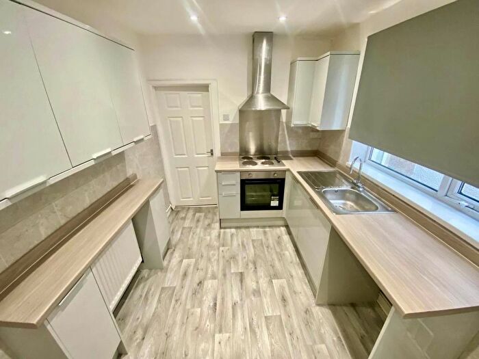 2 Bedroom Property To Rent In Landeg Street, Plasmarl, Swansea, SA6