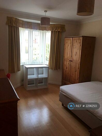 5 Bedroom Semi-Detached House To Rent In Baxendale Road, Chichester, PO19