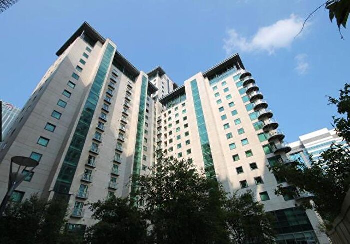 1 Bedroom Flat To Rent In Discovery Dock, East Tower, South Quay Square, South Quay, Canary Wharf, London, E14