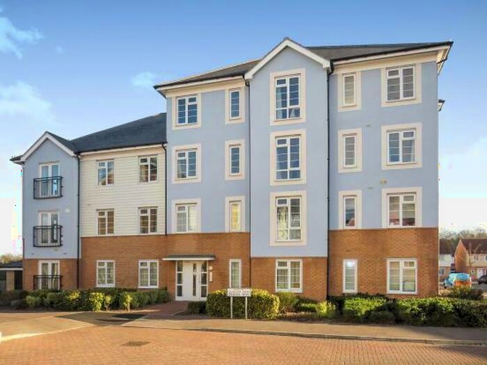 2 Bedroom Apartment To Rent In Heron Way, Harwich, CO12