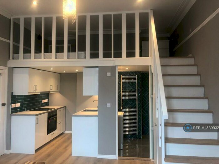 1 Bedroom Flat To Rent In Ramilies, Southsea, PO5