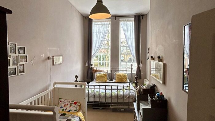 1 Bedroom Flat For Sale In Hillier Road, Devizes, SN10