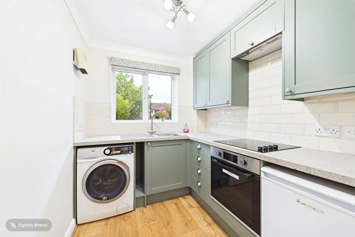 2 Bedroom Apartment To Rent In Church Road West, Farnborough, Hampshire, GU14