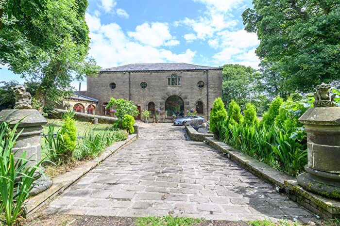 5 Bedroom Semi-Detached House For Sale In Whiteshaw Barn, Long Causeway, Denholme, BD13
