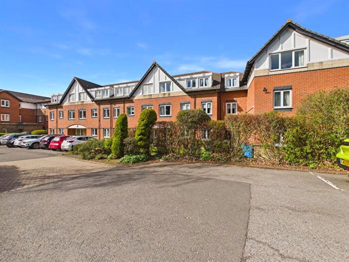 1 Bedroom Flat For Sale In Dryden Court, Dryden Road, Gateshead, NE9