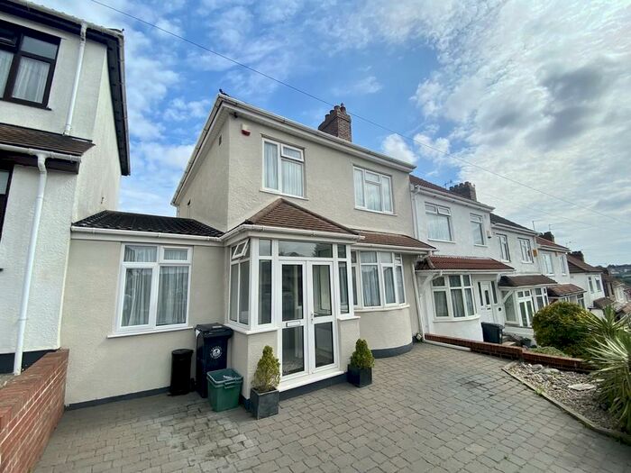 3 Bedroom End Of Terrace House To Rent In Bedminster Down, Ilchester Road, BS13