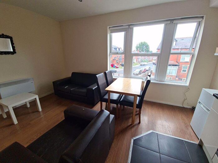 3 Bedroom House To Rent In Headingley Mount, Leeds, LS6