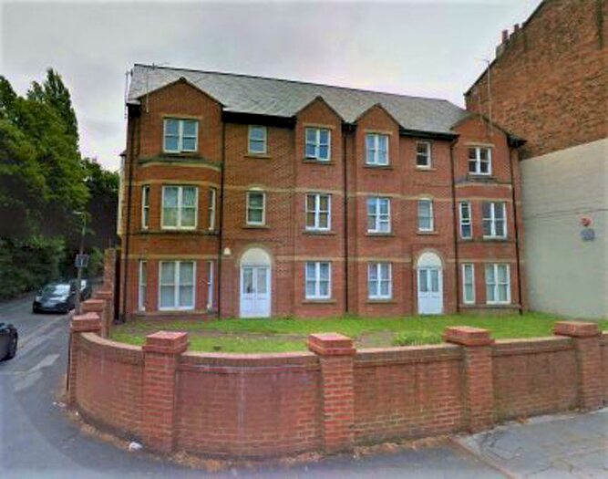 2 Bedroom Apartment To Rent In Lark Lane, Liverpool, L17