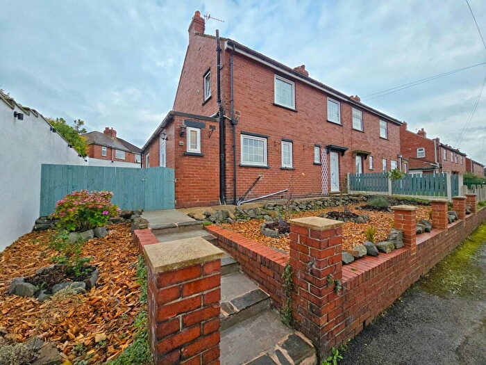 3 Bedroom Semi-Detached House For Sale In Intake Crescent, Dodworth, Barnsley, S75