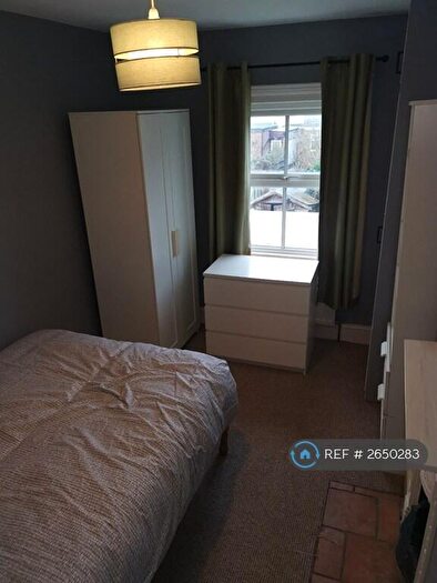 4 Bedroom Semi-Detached House To Rent In Kings Road, Caversham, Reading, RG4