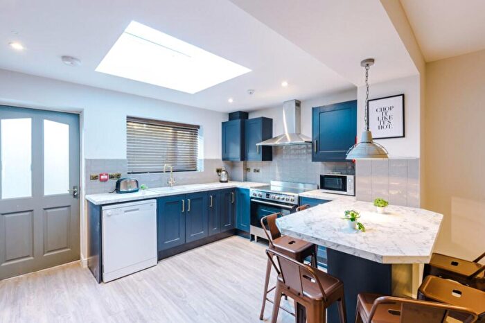 6 Bedroom Property To Rent In West Road, Lancaster, LA1