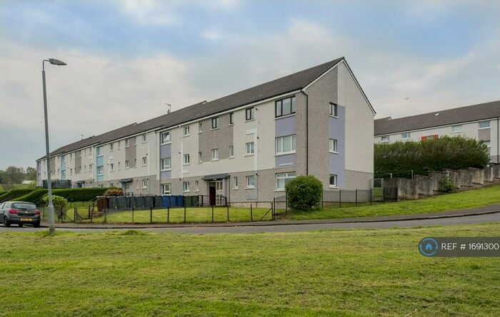 3 Bedroom Flat To Rent In Gryffe Crescent, Paisley, PA2